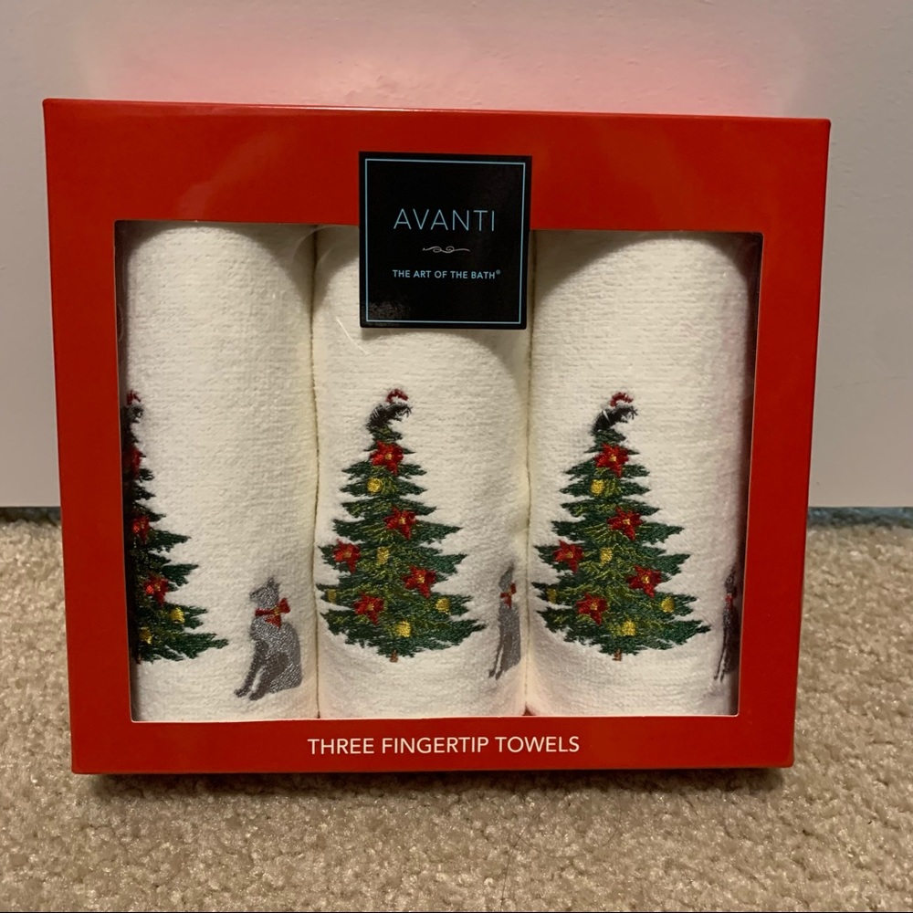 Avanti Christmas 3 Fingertip Towels set